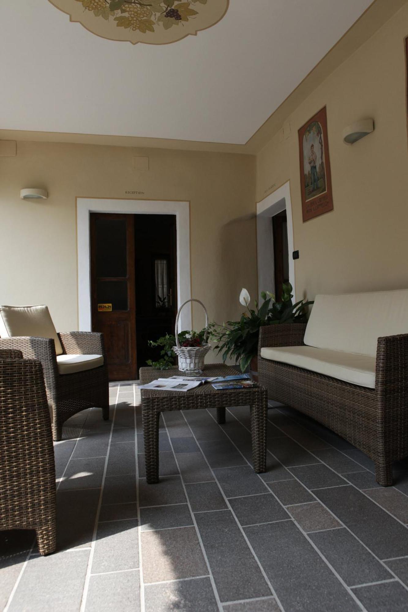Moniga del Garda Agriturismo Il Barone מראה חיצוני תמונה